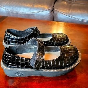 Ingaro Women Mary Jane Black Shoes